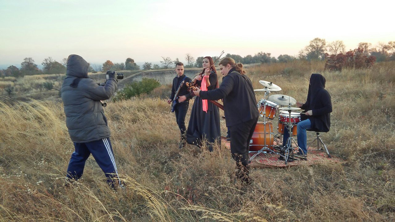 Кременчужане создали кавер-версию сундтрека к "Играм престола" Кременчужане создали кавер-версию сундтрека к "Играм престола"