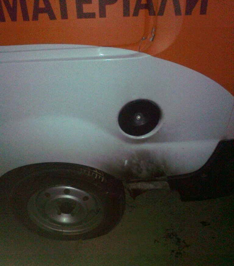 В Кременчуге ночью подожгли три автомобиля В Кременчуге ночью подожгли три автомобиля