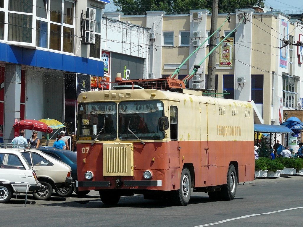 Кременчугскому Троллейбусу сегодня 49 лет! Кременчугскому Троллейбусу сегодня 49 лет!
