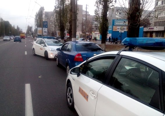 Хулиганы с зеленкой, которые нападали на представителей экзит-пола в Кременчуге, задержаны Хулиганы с зеленкой, которые нападали на представителей экзит-пола в Кременчуге, задержаны