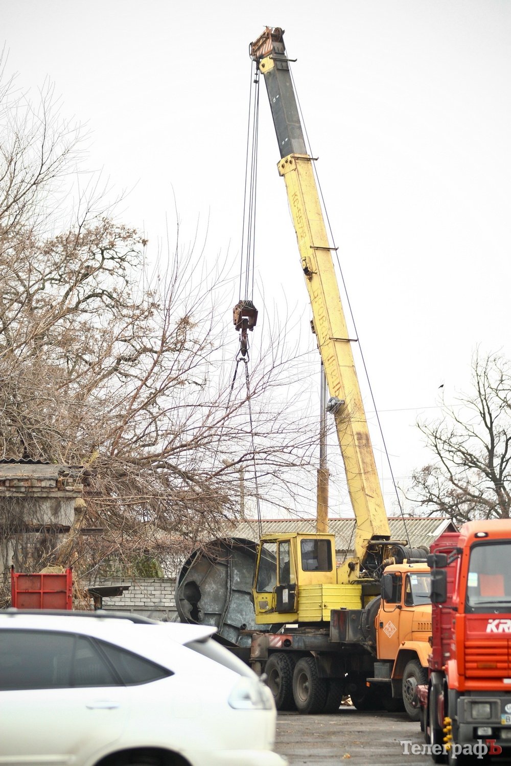 В Кременчуге пытались куда-то увезти Ленина В Кременчуге пытались куда-то увезти Ленина