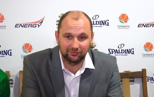 "Слизька підлога, як лотерея", - тренер БК "Галичина" про стан баскетбольного поля у Кременчуці "Слизька підлога, як лотерея", - тренер БК "Галичина" про стан баскетбольного поля у Кременчуці