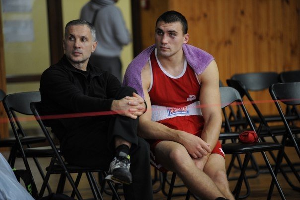 Денис Пояцика та Віктор Вихрист - чемпіони України з боксу Денис Пояцика та Віктор Вихрист - чемпіони України з боксу