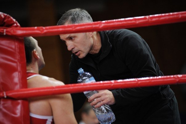 Денис Пояцика та Віктор Вихрист - чемпіони України з боксу Денис Пояцика та Віктор Вихрист - чемпіони України з боксу