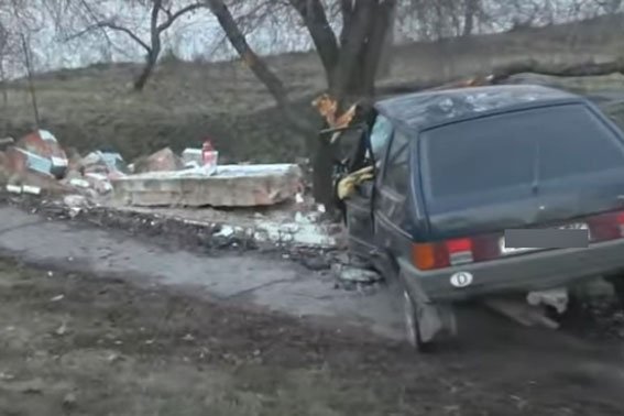 В Полтаве в ДТП погибло два человека В Полтаве в ДТП погибло два человека