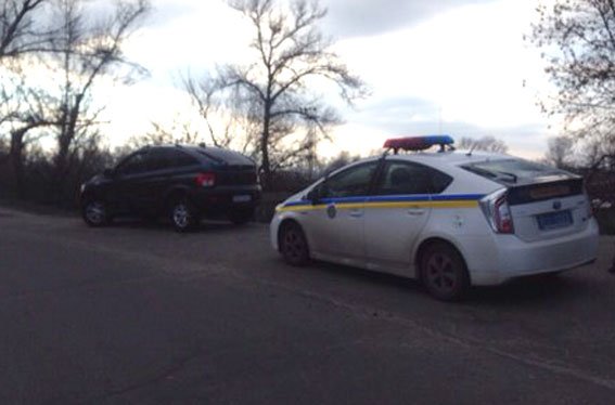 В Кременчуге полиция остановила угнанный SsangYong В Кременчуге полиция остановила угнанный SsangYong