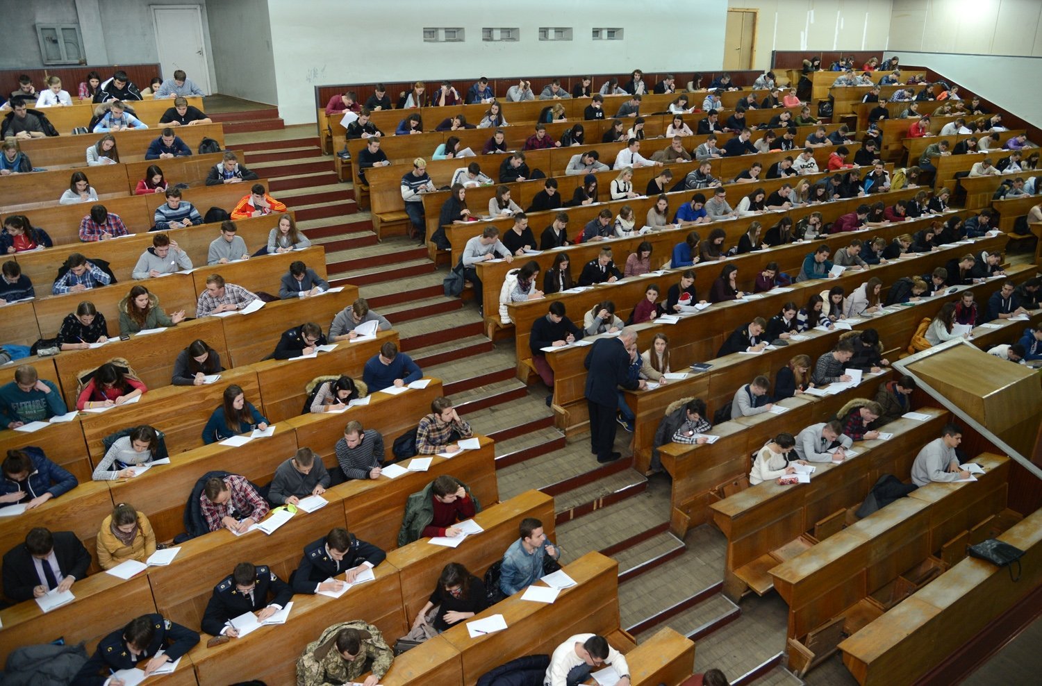 Молодые авиаторы из Кременчуга стали ближе к поездке на авиасалон в Великобританию Молодые авиаторы из Кременчуга стали ближе к поездке на авиасалон в Великобританию