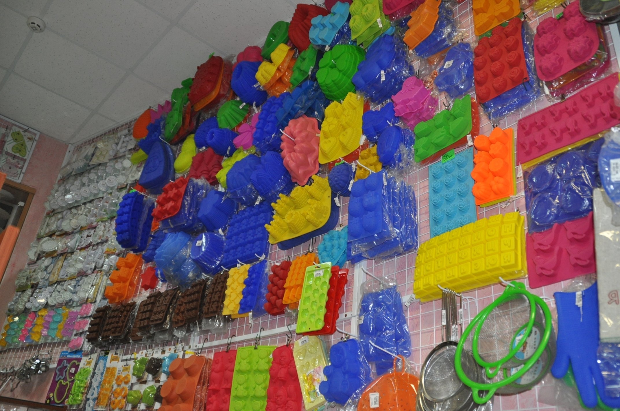 Сегодня в центре Кременчуга открыли магазин «ПРИДАНОЕ» Сегодня в центре Кременчуга открыли магазин «ПРИДАНОЕ»