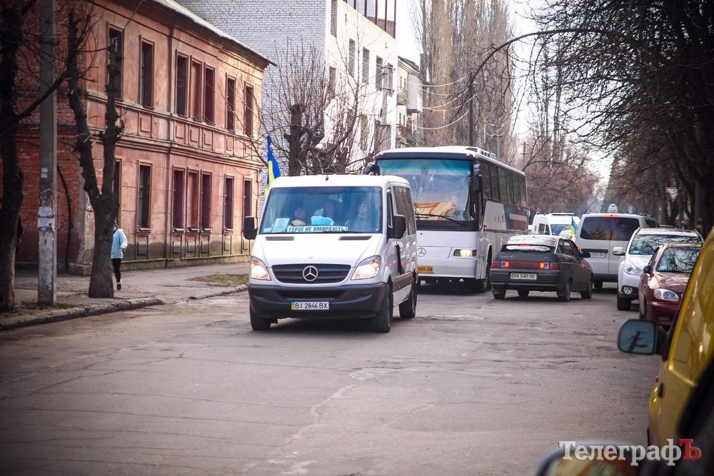 Кременчужани прощалися з Героєм Артемом Носенком Кременчужани прощалися з Героєм Артемом Носенком