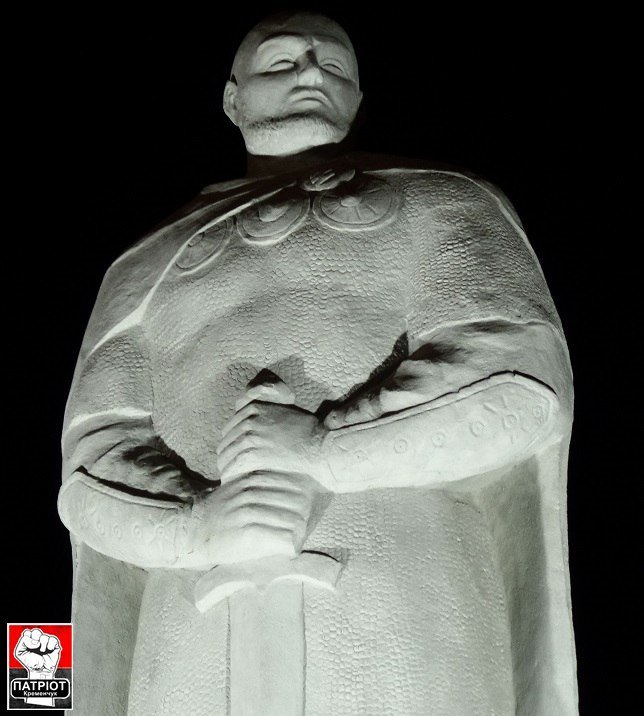 "Жители города прекрасно знают, что Путин - ***" "Жители города прекрасно знают, что Путин - ***"