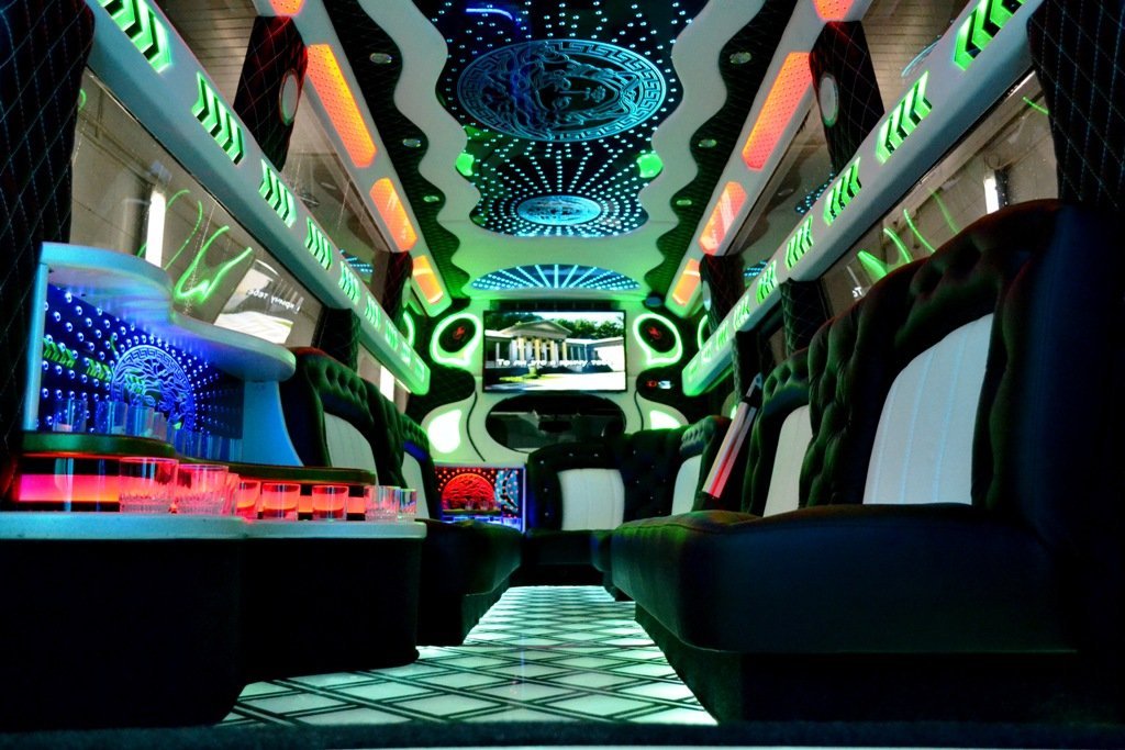 В Кременчуге замечен Mega Hummer В Кременчуге замечен Mega Hummer