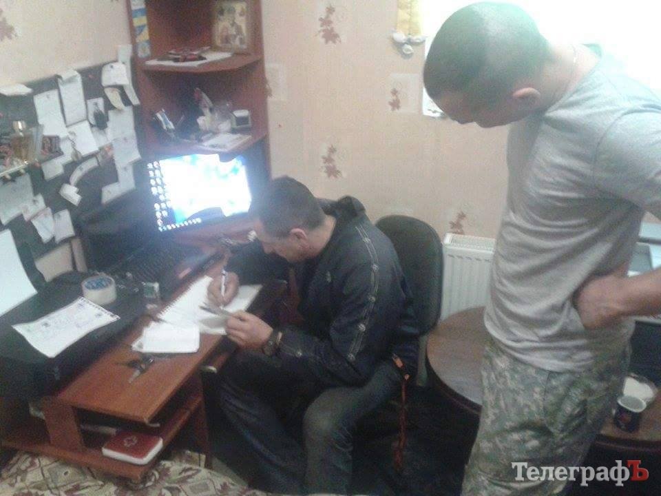 Кременчужане купили для «АЗОВа» 3-литрового «зверя» Кременчужане купили для «АЗОВа» 3-литрового «зверя»