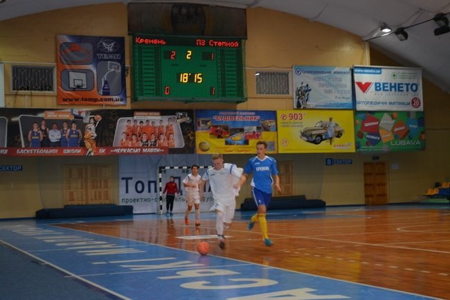 "Кремінь-2000" виграв "Кубок Ковпака-2015" "Кремінь-2000" виграв "Кубок Ковпака-2015"