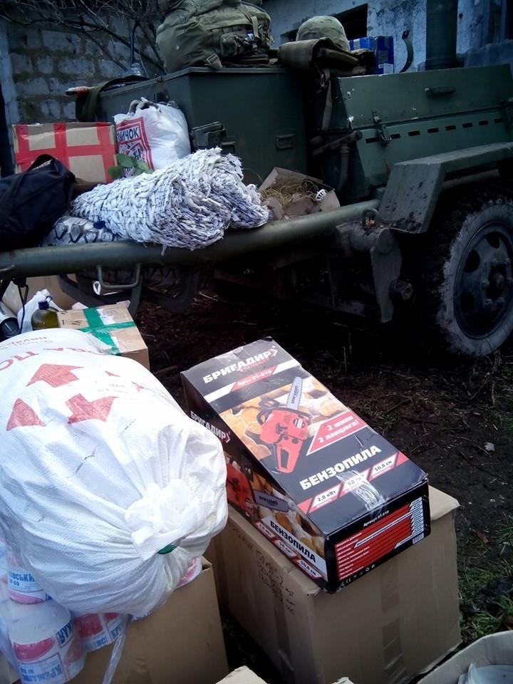 На боротьбу з Путіним кременчужани несуть допомогу На боротьбу з Путіним кременчужани несуть допомогу