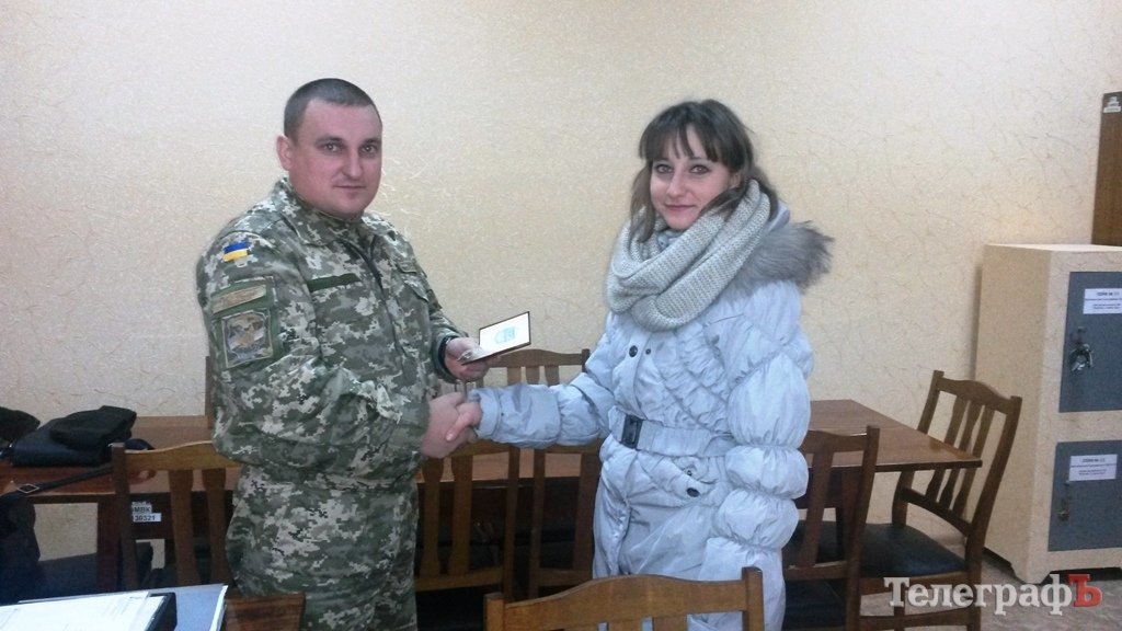 Два кременчугских бойца получили награды от Президента и Министра обороны Два кременчугских бойца получили награды от Президента и Министра обороны