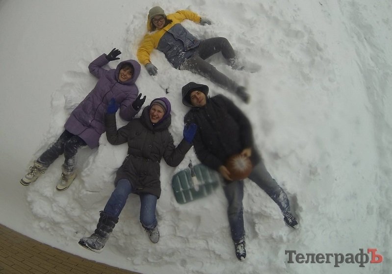 Замело Кременчуг снегом, замело... Замело Кременчуг снегом, замело...