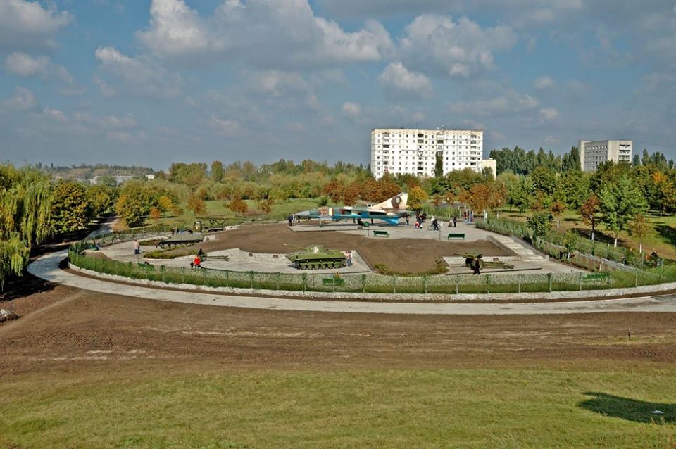 БЛОГ: Кожній ялинці та кущу – по комунальному підприємству... БЛОГ: Кожній ялинці та кущу – по комунальному підприємству...