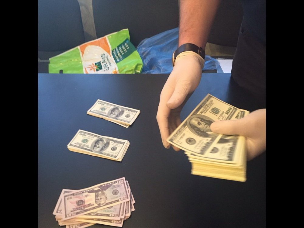 На Полтавщине задержали майора за взятку в $30 тыс На Полтавщине задержали майора за взятку в $30 тыс