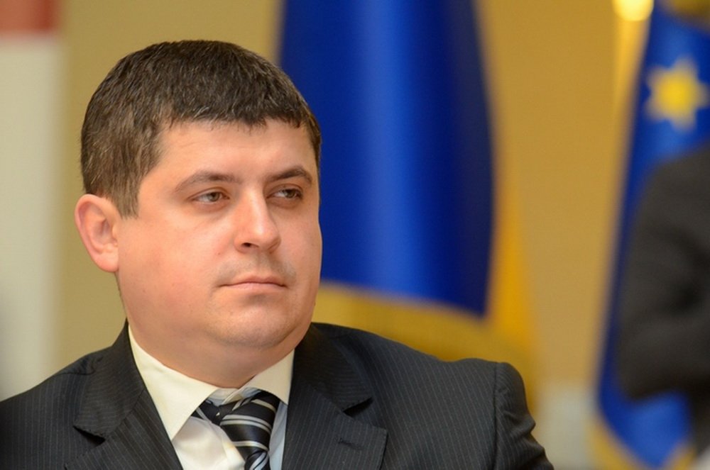 Хто штовхає нас до виборів Хто штовхає нас до виборів