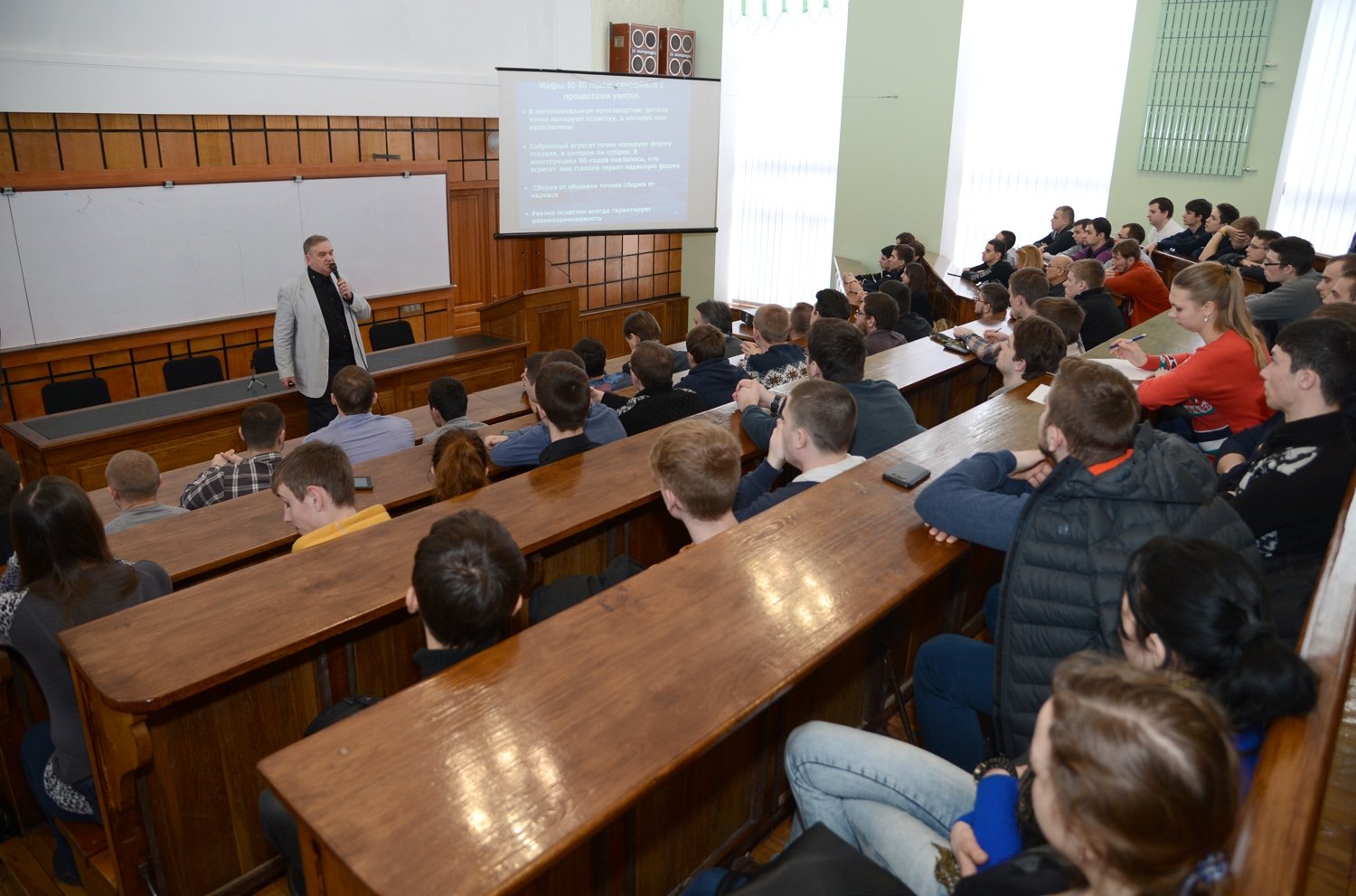 Будущие авиаторы проходят мастер-классы от специалистов компании «Боинг» Будущие авиаторы проходят мастер-классы от специалистов компании «Боинг»