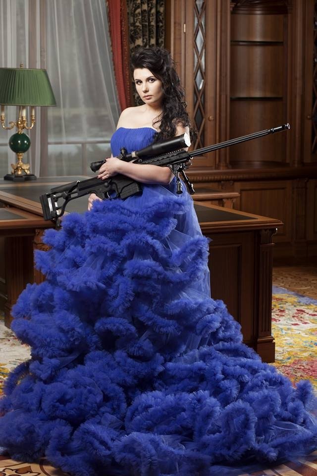 «Если бы не война»: украинские женщины-военнослужащие надели вечерние платья «Если бы не война»: украинские женщины-военнослужащие надели вечерние платья