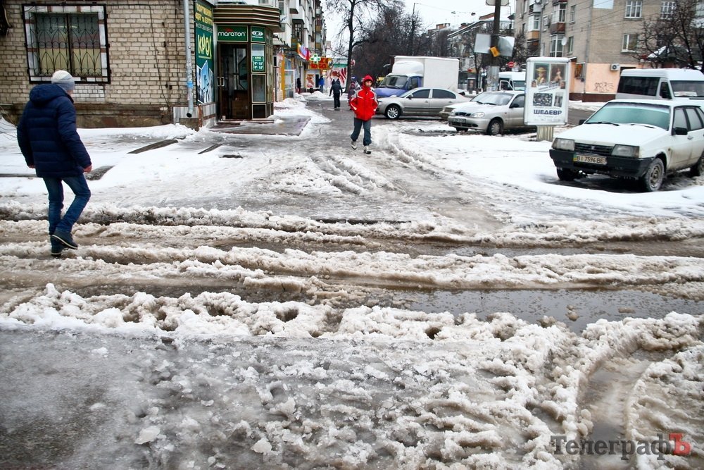 100 днів мера Малецького: поки без камери, зате з лопатою! 100 днів мера Малецького: поки без камери, зате з лопатою!