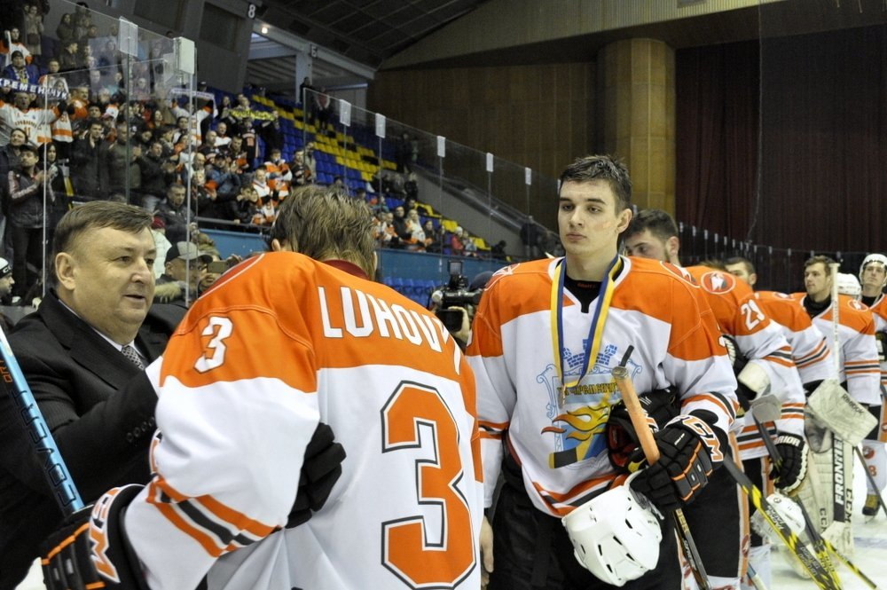 Хокейний клуб "Кременчук" - бронзовий призер чемпіонату України Хокейний клуб "Кременчук" - бронзовий призер чемпіонату України