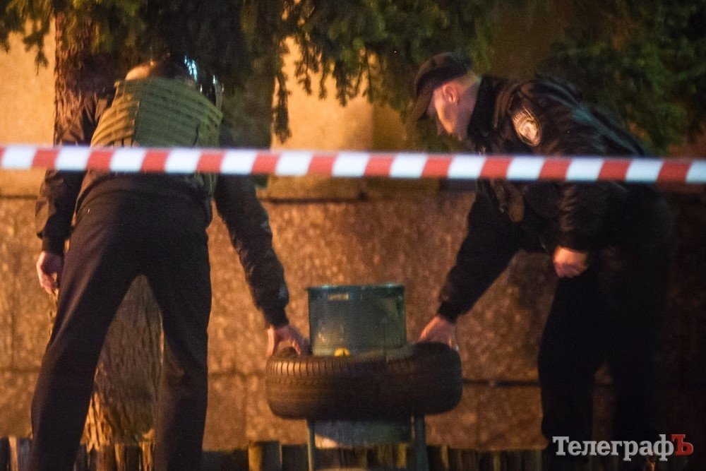 В Кременчуге "заминировали" мэрию В Кременчуге "заминировали" мэрию