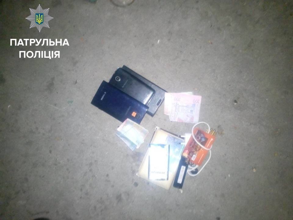 «По гарячим слідам» кременчуцькі патрульні затримали грабіжника «По гарячим слідам» кременчуцькі патрульні затримали грабіжника