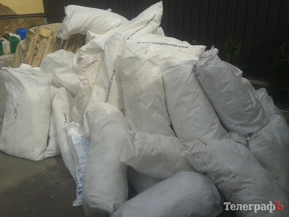 Літні шорти та сітки від кременчужан відправили на фронт Літні шорти та сітки від кременчужан відправили на фронт