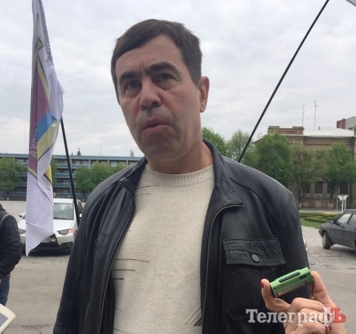 Представители свободного профсоюза угрожают блокировать движение транспорта в Кременчуге Представители свободного профсоюза угрожают блокировать движение транспорта в Кременчуге