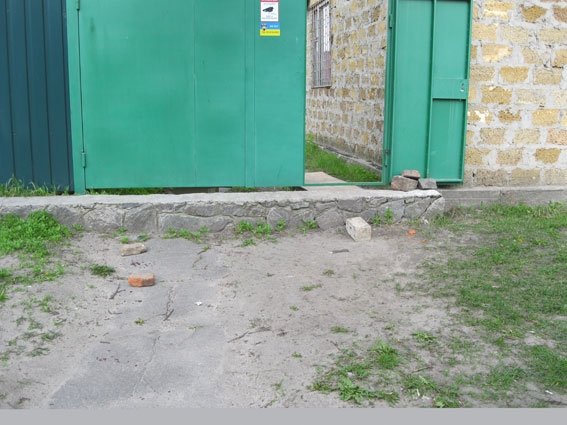 В пункте приема металла кременчужанку несколько раз ударили ножом В пункте приема металла кременчужанку несколько раз ударили ножом