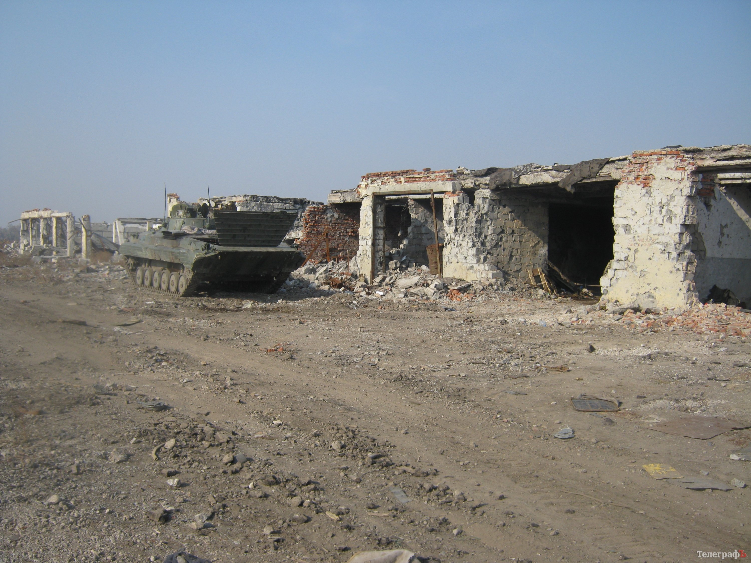 Хроники АТО: 50 смелых кременчужан, колючая проволока Малецкого и красное зеркальце Декусара Хроники АТО: 50 смелых кременчужан, колючая проволока Малецкого и красное зеркальце Декусара