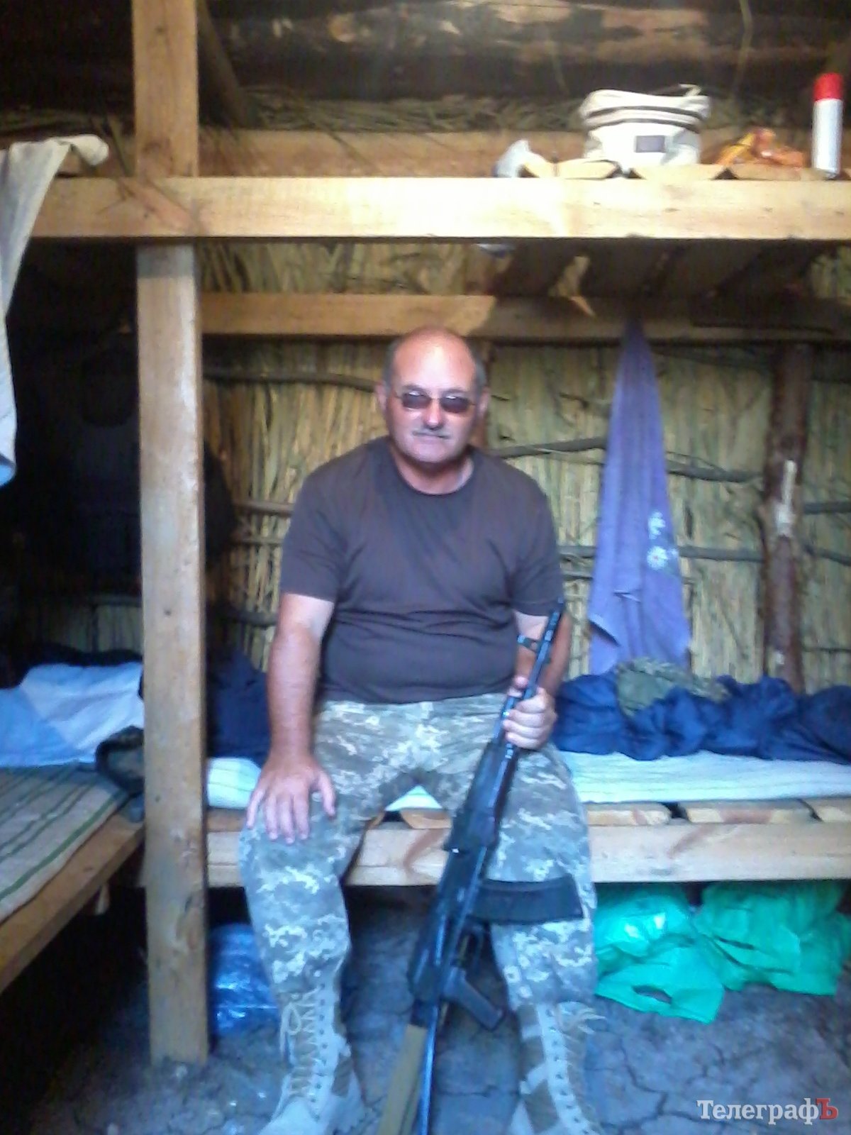 Хроники АТО: 50 смелых кременчужан, колючая проволока Малецкого и красное зеркальце Декусара Хроники АТО: 50 смелых кременчужан, колючая проволока Малецкого и красное зеркальце Декусара