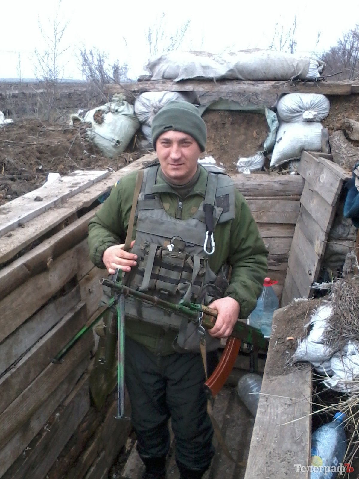 Хроники АТО: 50 смелых кременчужан, колючая проволока Малецкого и красное зеркальце Декусара Хроники АТО: 50 смелых кременчужан, колючая проволока Малецкого и красное зеркальце Декусара