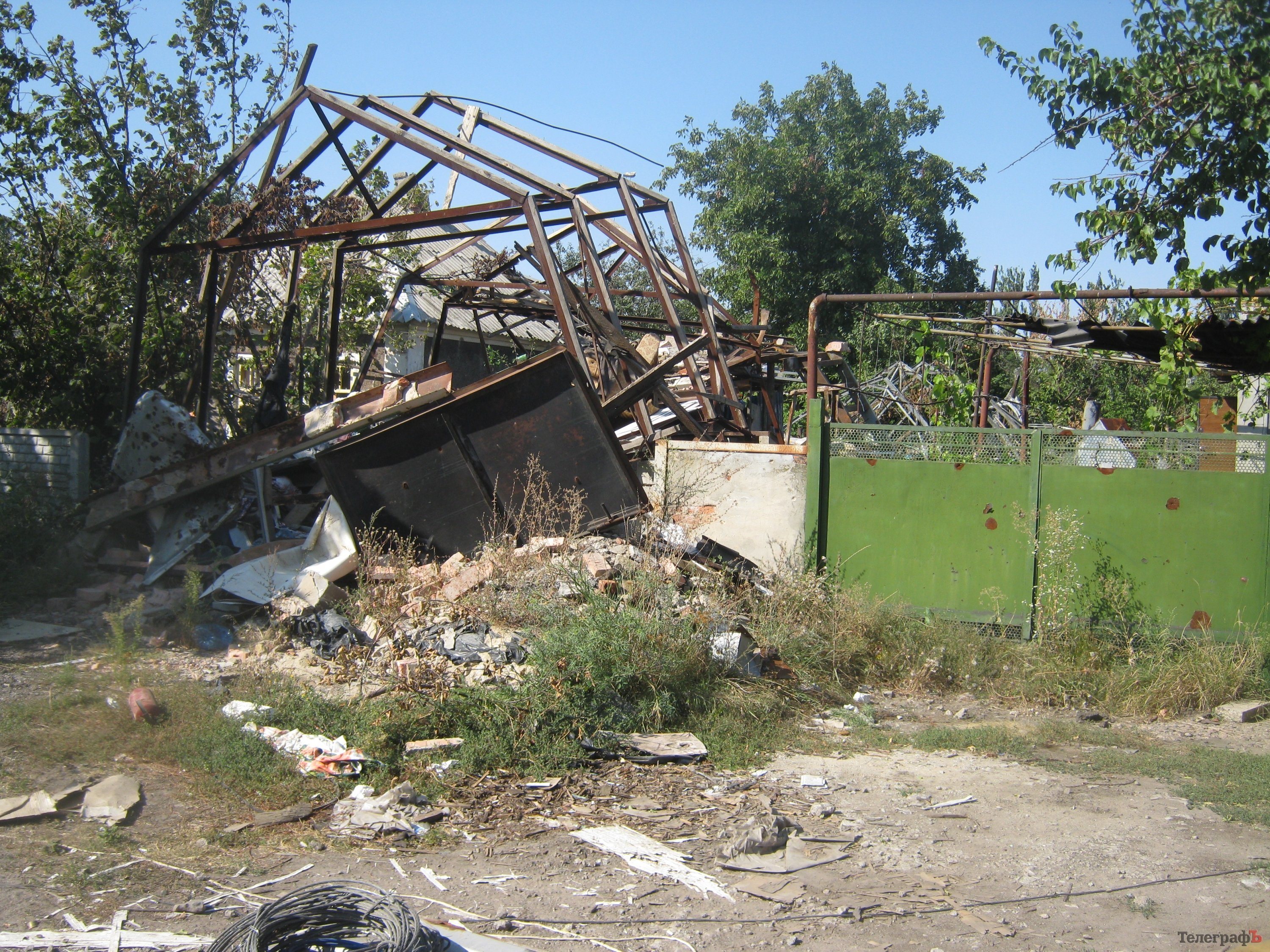 Хроники АТО: 50 смелых кременчужан, колючая проволока Малецкого и красное зеркальце Декусара Хроники АТО: 50 смелых кременчужан, колючая проволока Малецкого и красное зеркальце Декусара