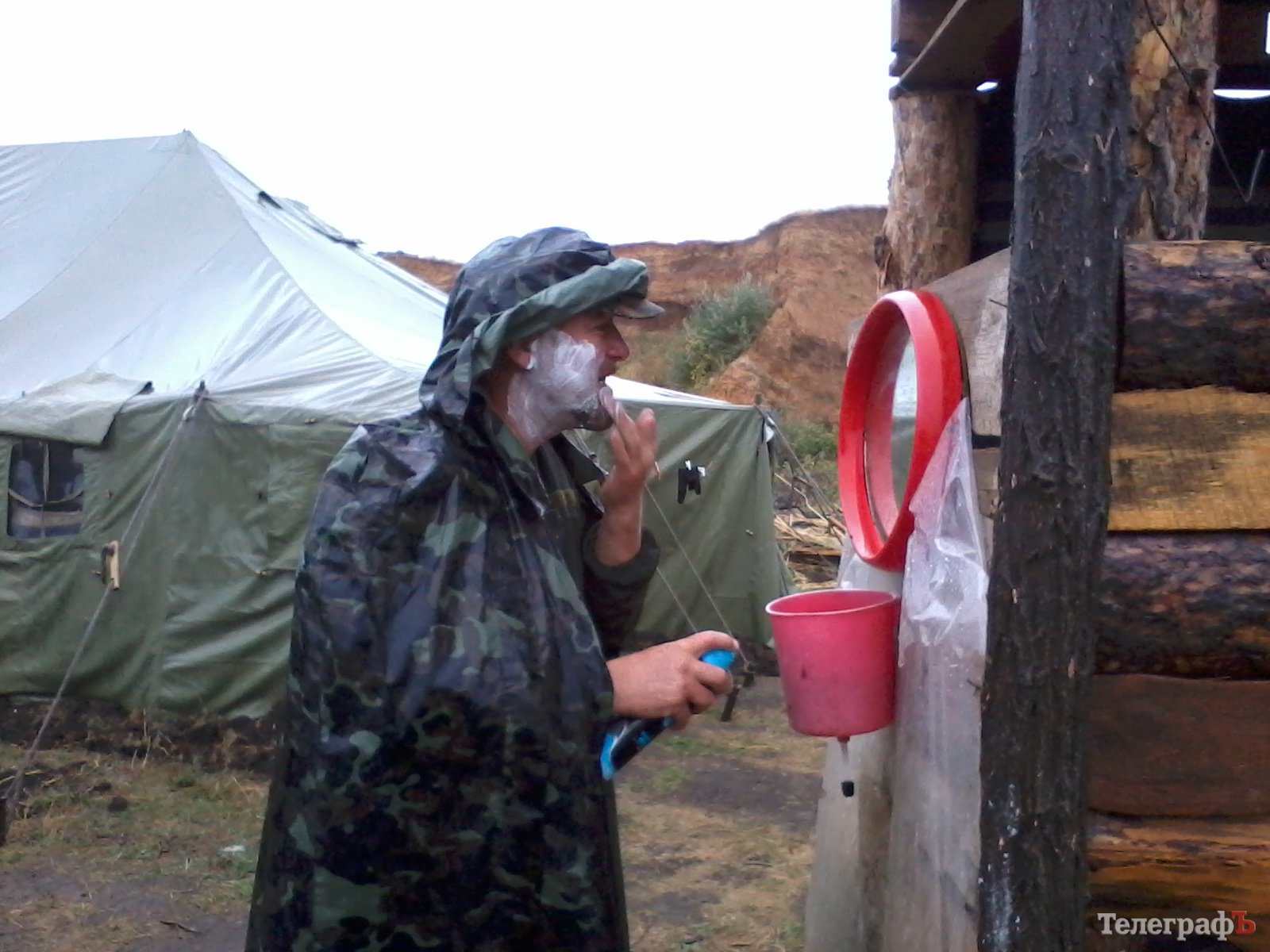 Хроники АТО: 50 смелых кременчужан, колючая проволока Малецкого и красное зеркальце Декусара Хроники АТО: 50 смелых кременчужан, колючая проволока Малецкого и красное зеркальце Декусара