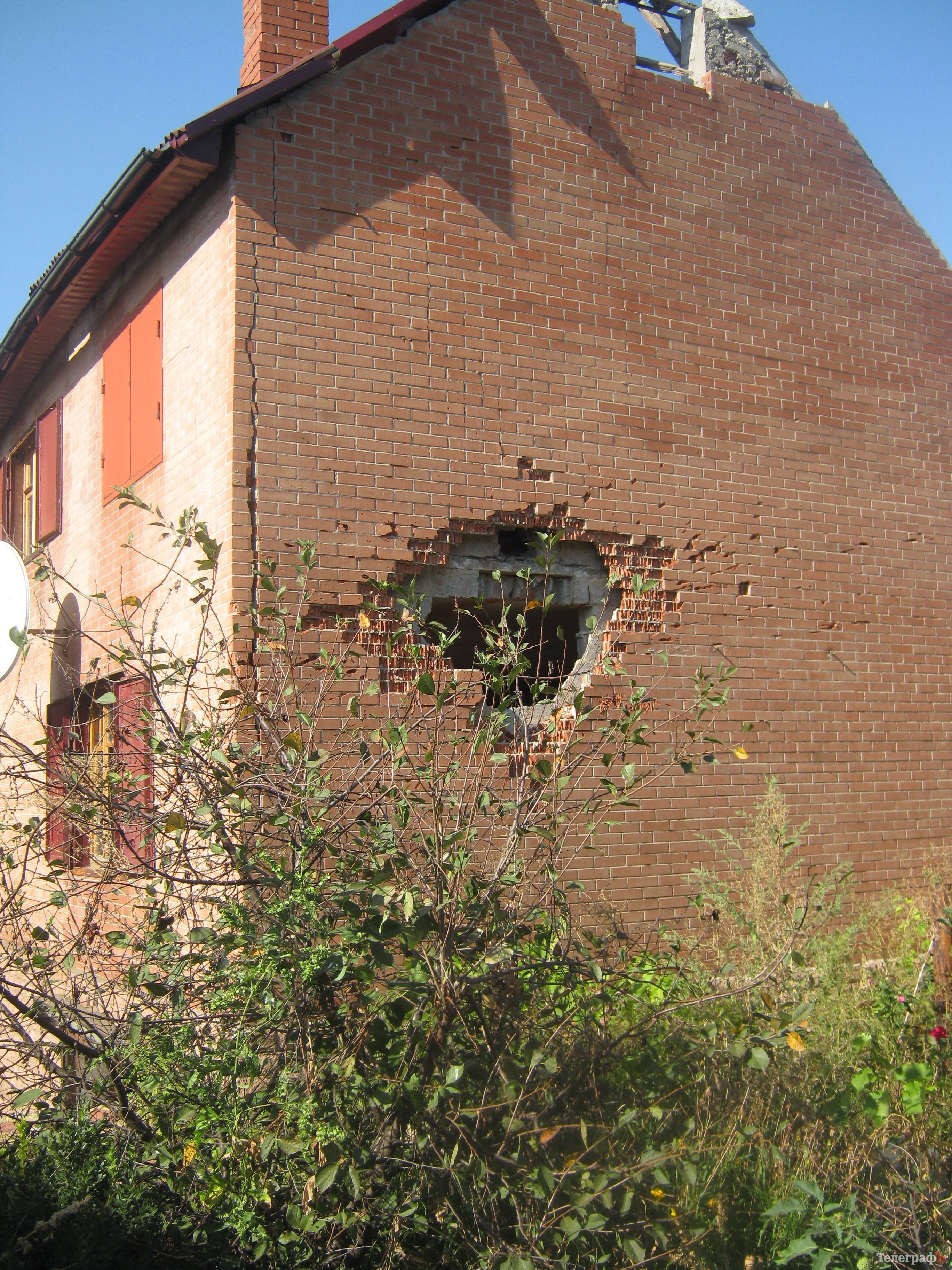 Хроники АТО: 50 смелых кременчужан, колючая проволока Малецкого и красное зеркальце Декусара Хроники АТО: 50 смелых кременчужан, колючая проволока Малецкого и красное зеркальце Декусара