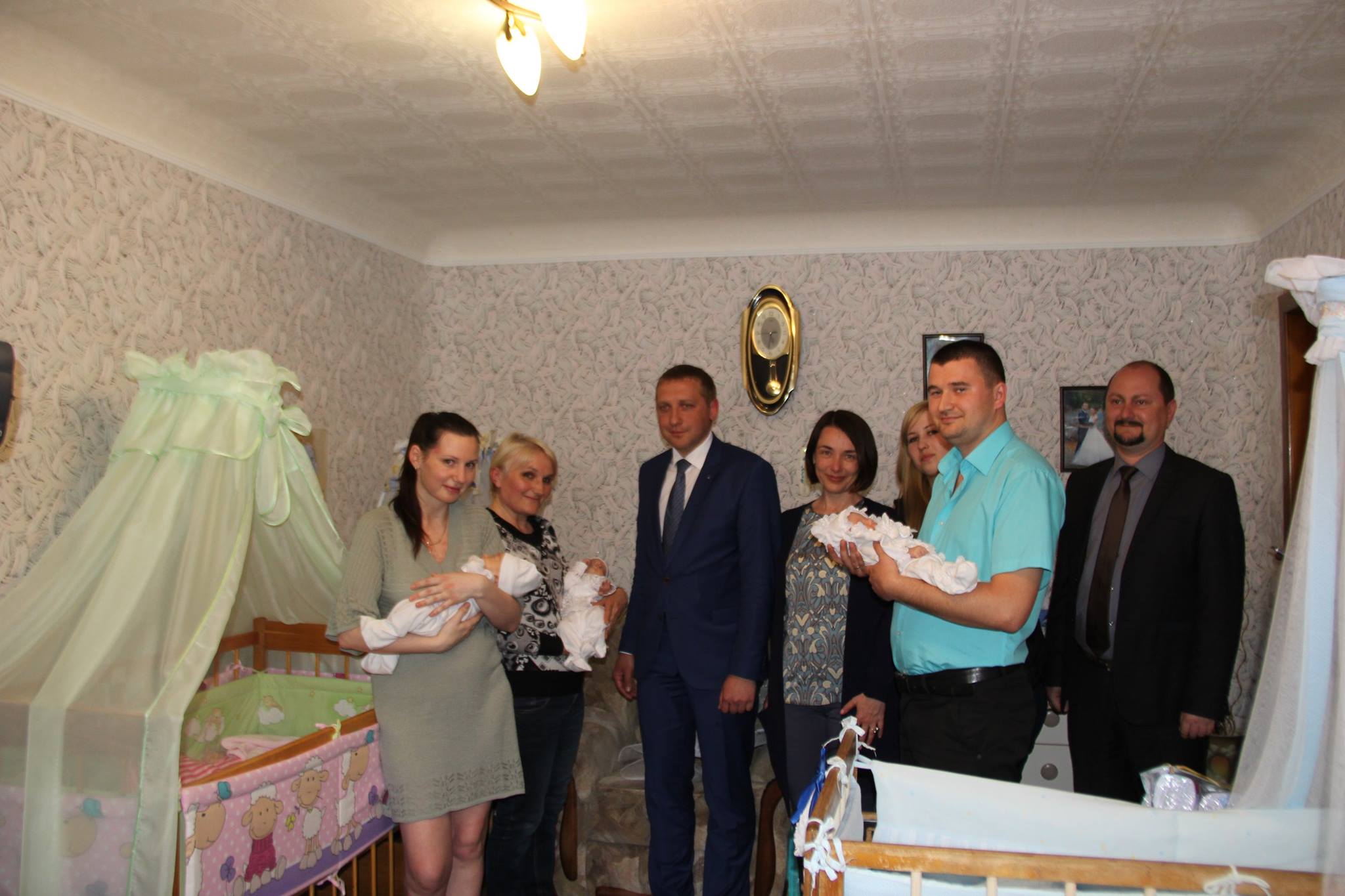 Батьки кременчуцьких трійнят визначилися з іменами малюків Батьки кременчуцьких трійнят визначилися з іменами малюків