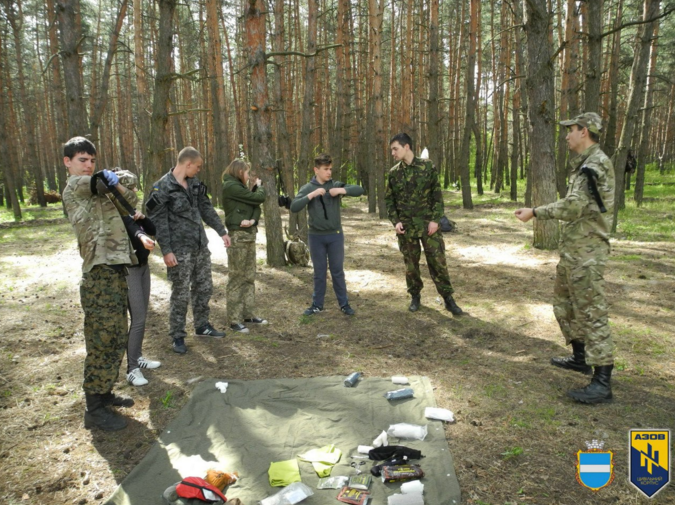 Присів, віджався, зупинив кров Присів, віджався, зупинив кров