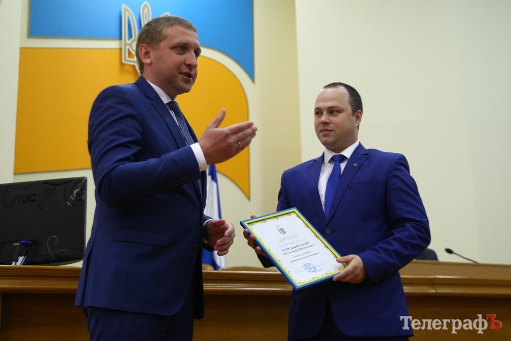 Алісу Бажукову та тренера Сергія Леоненка нагородили почесними грамотами Алісу Бажукову та тренера Сергія Леоненка нагородили почесними грамотами