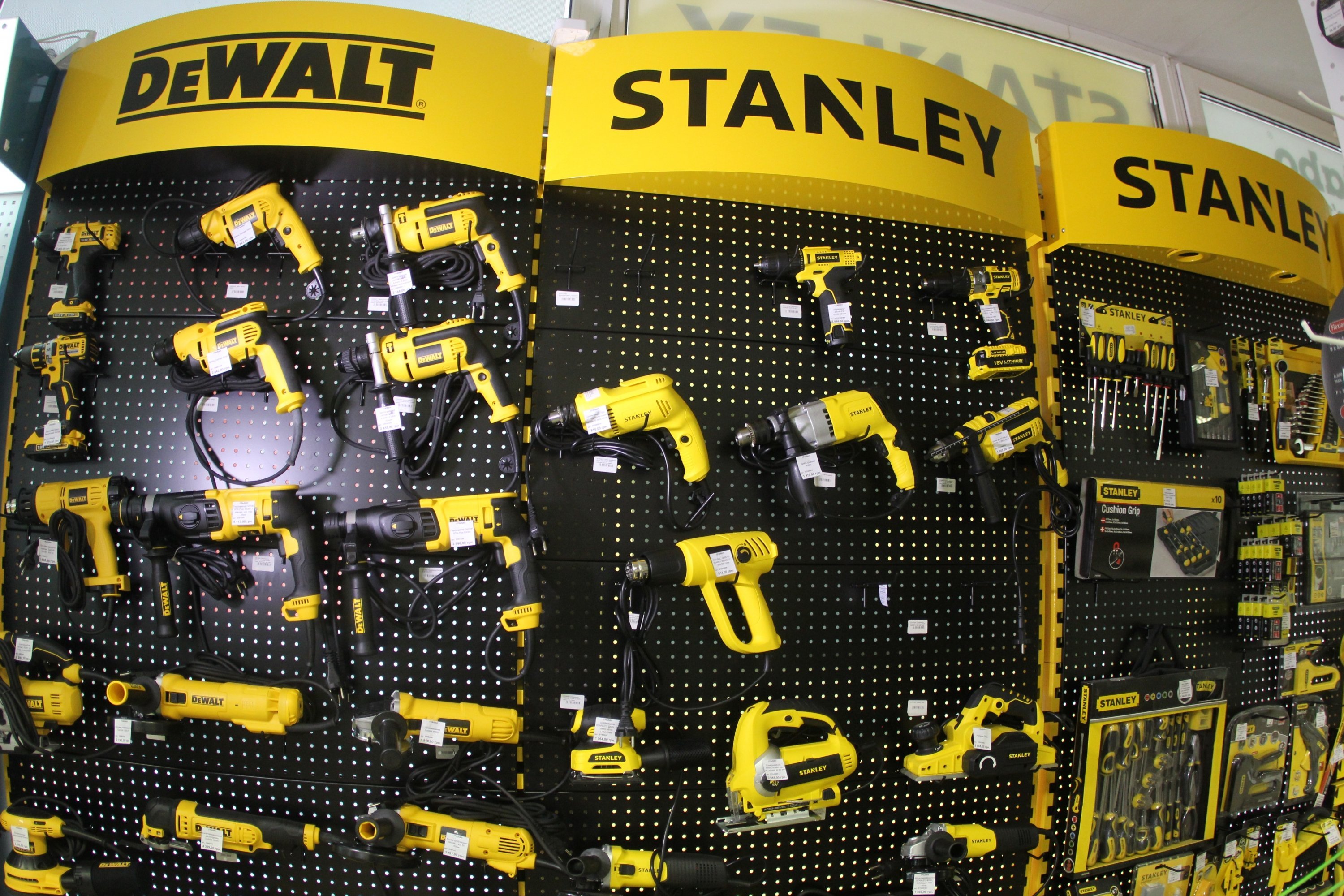 Компания «ГРАЛИАН» разыгрывает шуруповерт BOSCH PSR 12 в честь своего Дня рождения. Компания «ГРАЛИАН» разыгрывает шуруповерт BOSCH PSR 12 в честь своего Дня рождения.