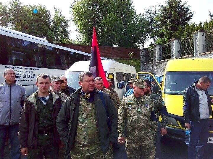 Около сотни кременчужан поехали в Киев для участия в «предупредительном» марше Около сотни кременчужан поехали в Киев для участия в «предупредительном» марше