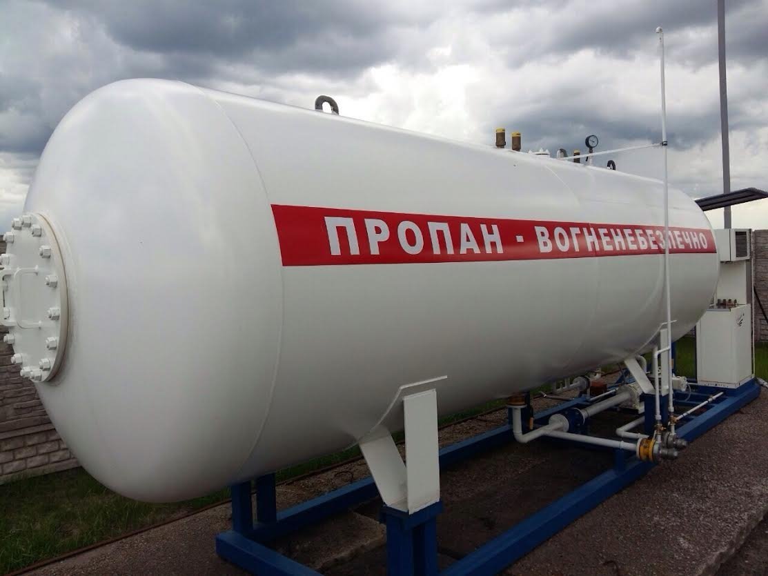 На Полтавщине налоговики и СБУшники нашли подпольную АЗС На Полтавщине налоговики и СБУшники нашли подпольную АЗС