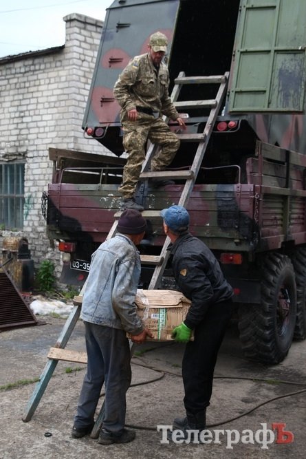 Батальйон "Київська Русь" у Кременчуці завантажили смаколиками Батальйон "Київська Русь" у Кременчуці завантажили смаколиками