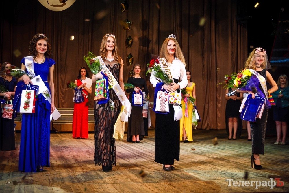 "Королева КрНУ-2016" поразила всех танцем живота и соблазнительной улыбкой "Королева КрНУ-2016" поразила всех танцем живота и соблазнительной улыбкой