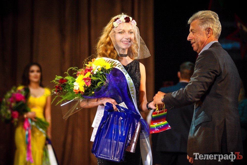 "Королева КрНУ-2016" поразила всех танцем живота и соблазнительной улыбкой "Королева КрНУ-2016" поразила всех танцем живота и соблазнительной улыбкой