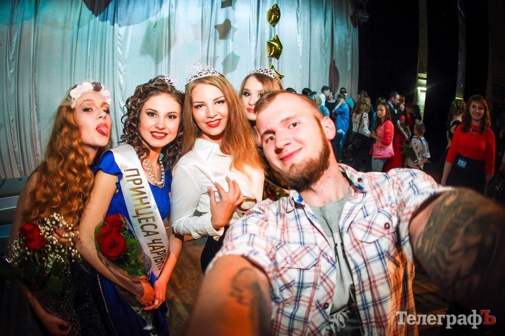 "Королева КрНУ-2016" поразила всех танцем живота и соблазнительной улыбкой "Королева КрНУ-2016" поразила всех танцем живота и соблазнительной улыбкой