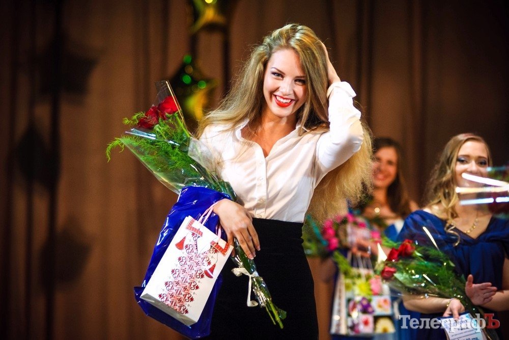 "Королева КрНУ-2016" поразила всех танцем живота и соблазнительной улыбкой "Королева КрНУ-2016" поразила всех танцем живота и соблазнительной улыбкой