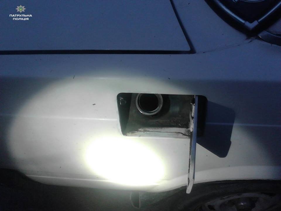 Комсомольчанин приехал в Кременчуг сливать бензин из авто Комсомольчанин приехал в Кременчуг сливать бензин из авто